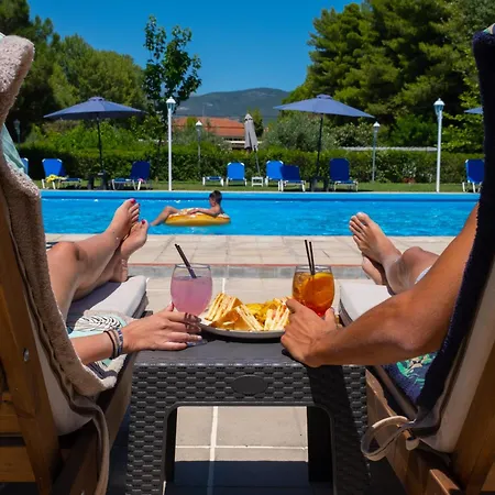 Tsamadanis & Friends Family