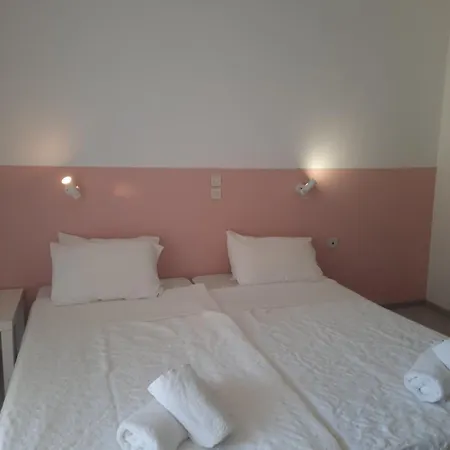 Tsamadanis & Friends Family Hotel