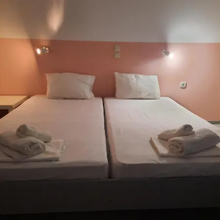 Tsamadanis & Friends Family Hotel Karavómilos