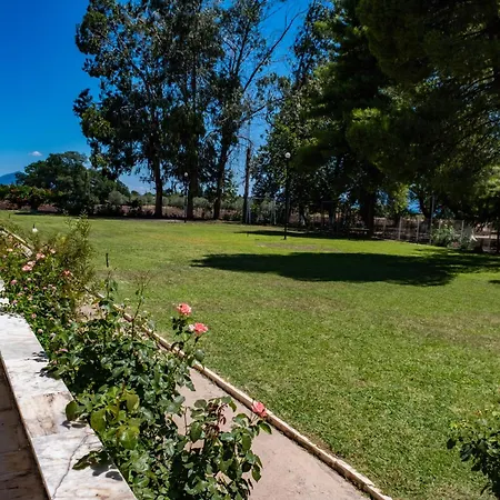 Hotel Tsamadanis & Friends Family Karavómilos