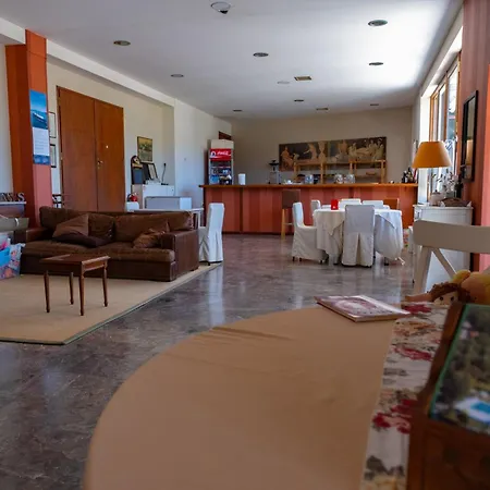 Tsamadanis & Friends Family Hotel 2*