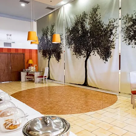 Tsamadanis & Friends Family Karavómilos