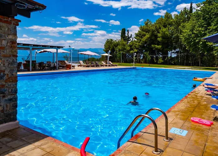 Tsamadanis & Friends Family Καραβόμυλος